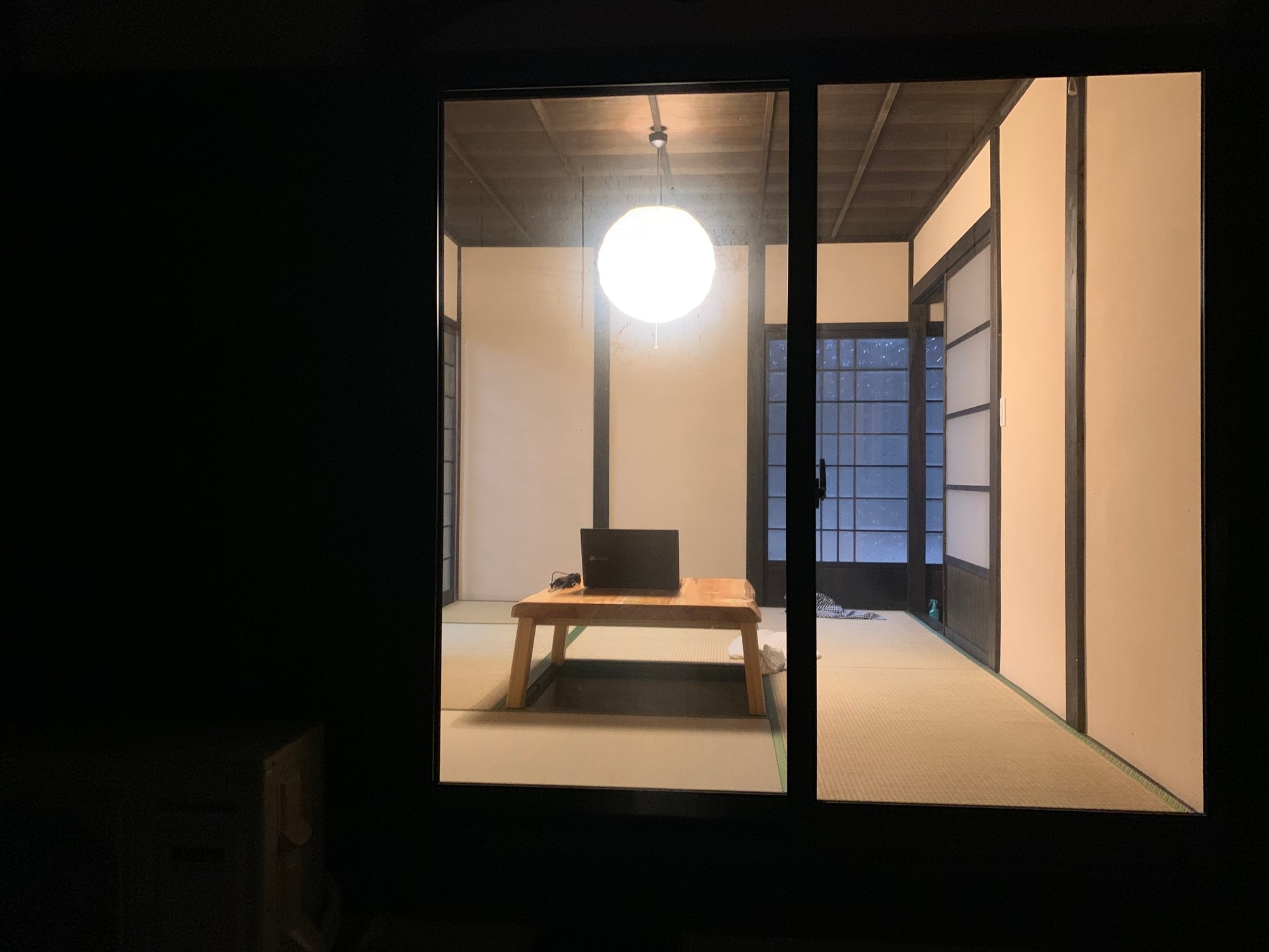 掘りごたつのある和室